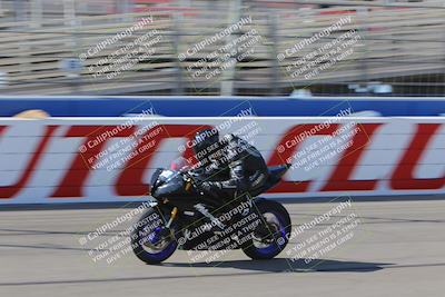 media/Aug-26-2022-Fastrack Riders (Fri) [[055e3b3c9d]]/Level 4/Session 1 Start Finish/